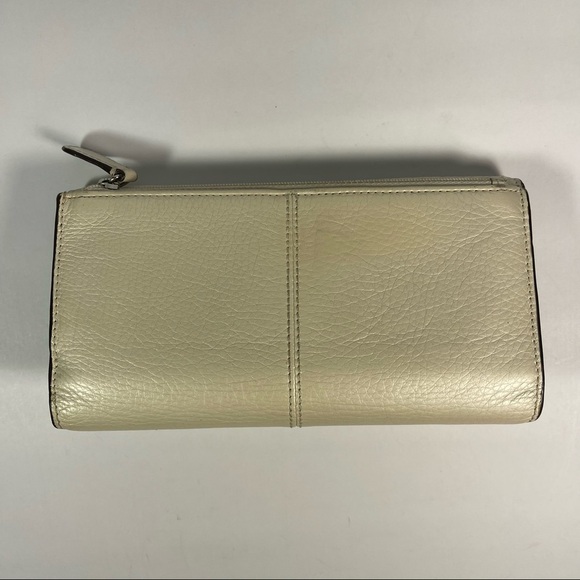 Coach Park Leather Checkbook Wallet Turnlock closure F49164 - Picture 3 of 16